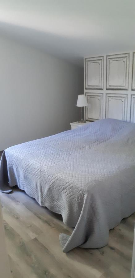 Appartement L'Etang Des Cigales à Uchaux Extérieur photo