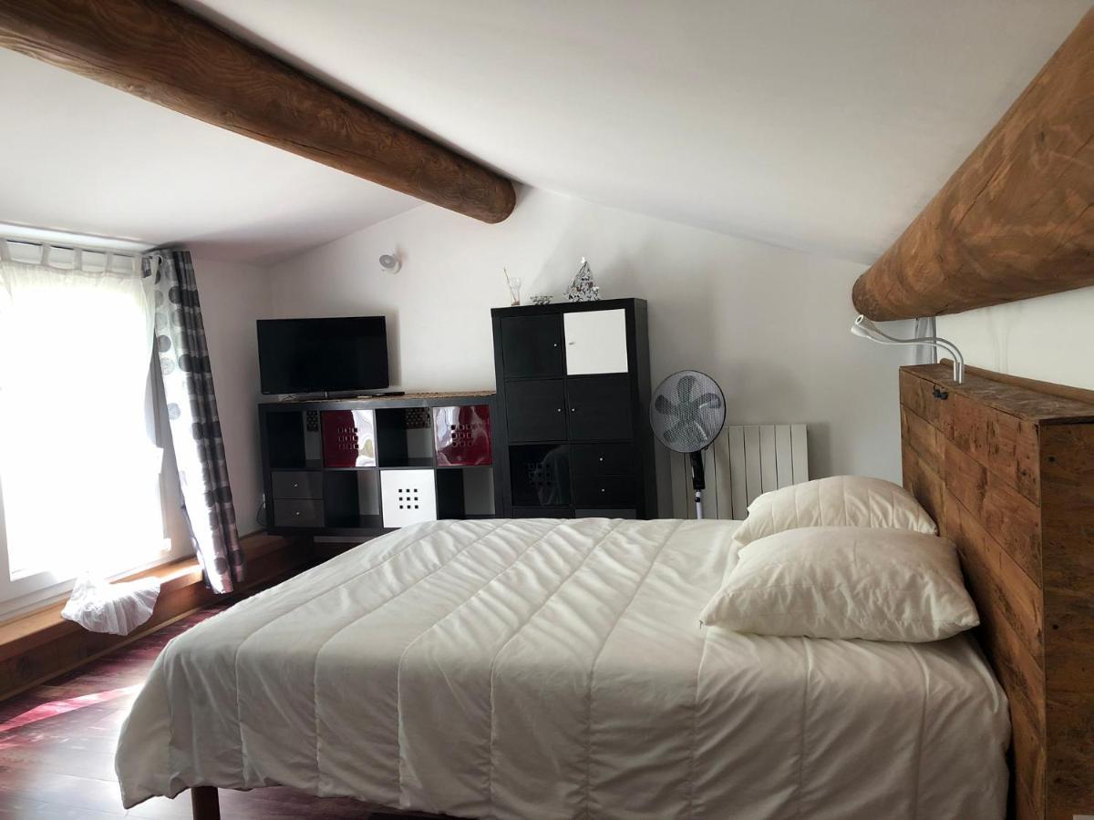 Appartement L'Etang Des Cigales à Uchaux Extérieur photo