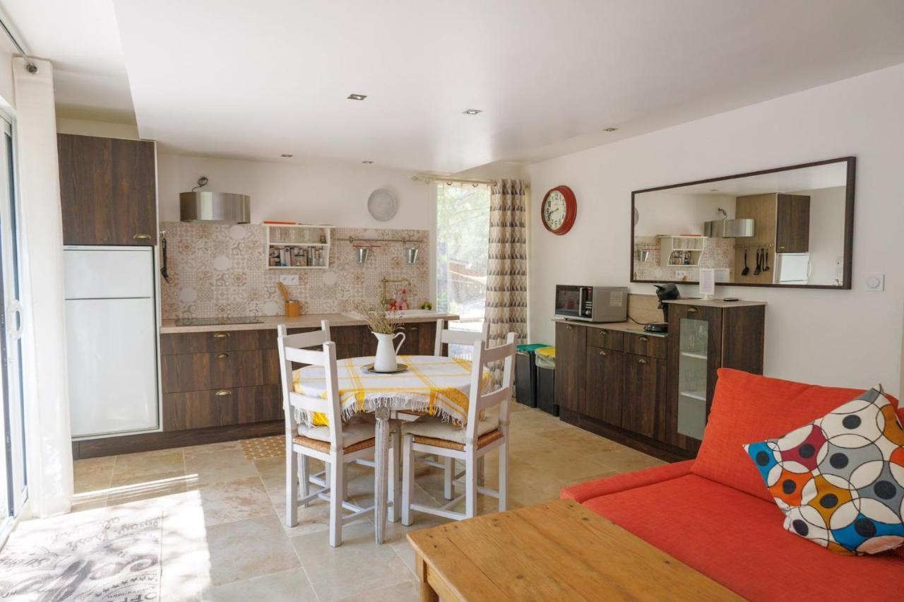 Appartement L'Etang Des Cigales à Uchaux Extérieur photo