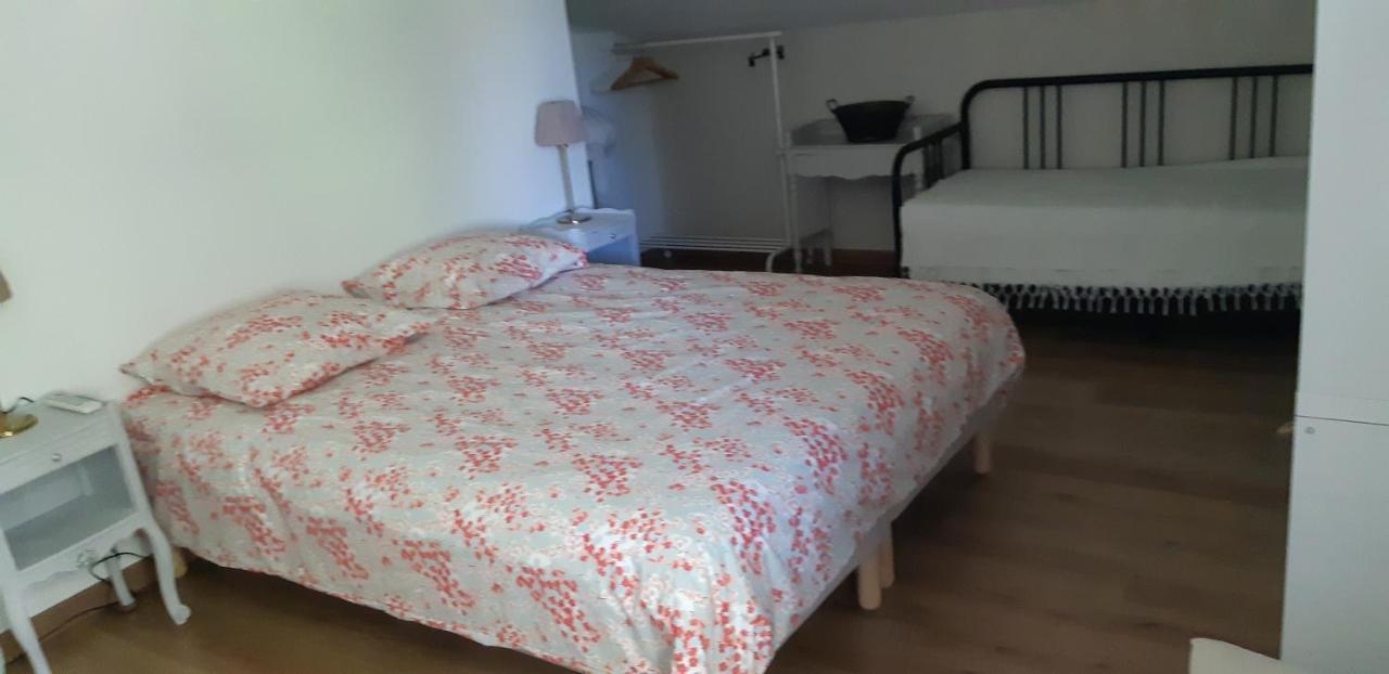 Appartement L'Etang Des Cigales à Uchaux Extérieur photo